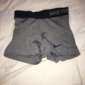 Nike pro women’s gray compression shorts XS